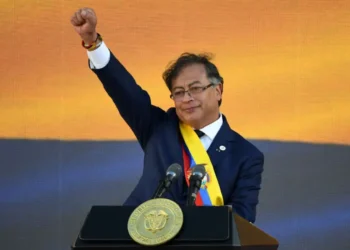 petro-denuncia-suposta-fraude-e-eleva-tensao-politica-apos-eleicao-presidencial-na-colombia