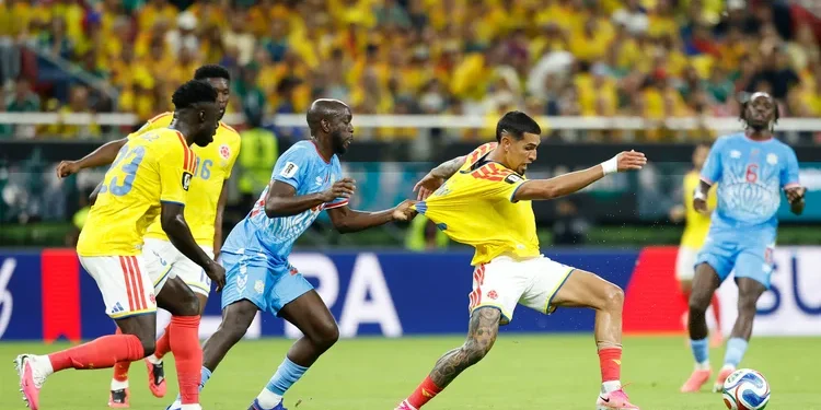 com-gol-no-segundo-tempo,-colombia-derrota-a-rd-congo-e-avanca-na-copa-do-mundo