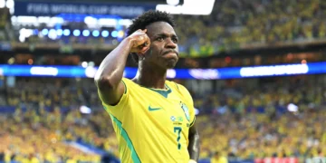brasil-vence-escocia,-garante-lideranca-do-grupo-c-e-celebra-retorno-de-neymar