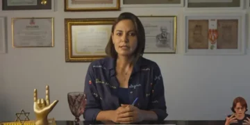 “levei-uma-punhalada”,-diz-michelle-ao-revelar-atrito-com-flavio-bolsonaro;-video