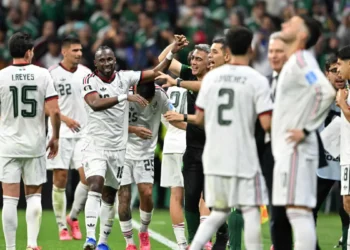 mexico-goleia-a-tchequia,-mantem-campanha-perfeita-e-avanca-com-moral-na-copa-do-mundo