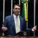 flavio-bolsonaro-participa-de-encontro-com-pastores-em-goiania