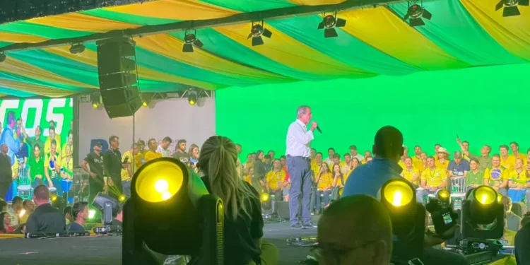 em-video,-gustavo-gayer-chama-wilder-morais-de-“proximo-governador-de-goias”-durante-evento-do-pl