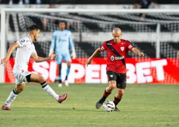 atletico-go-x-ponte-preta:-escalacoes-e-onde-assistir