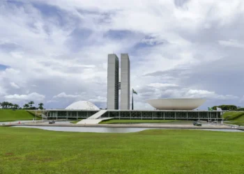 disputa-por-vaga-ao-senado-na-chapa-de-raquel-lyra-expoe-divergencia-entre-pp-e-uniao-brasil