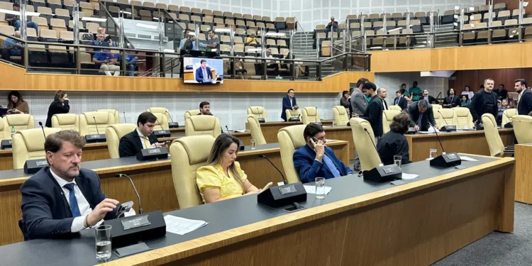 camara-de-goiania-aprova-emprestimo-de-us$-60-mi-em-6-dias-e-oposicao-cobra-por-transparencia