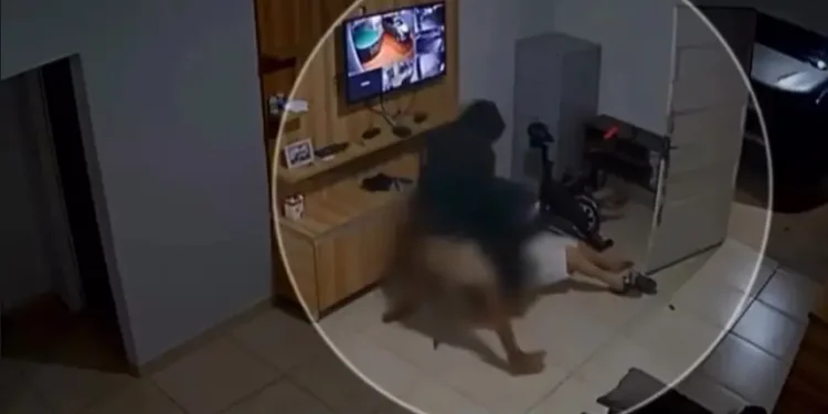 idoso-e-rendido-e-agredido-por-dois-adolescentes-dentro-de-casa-em-iaciara