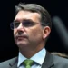 flavio-bolsonaro-afirma-que-viajara-aos-eua-para-defender-o-pix