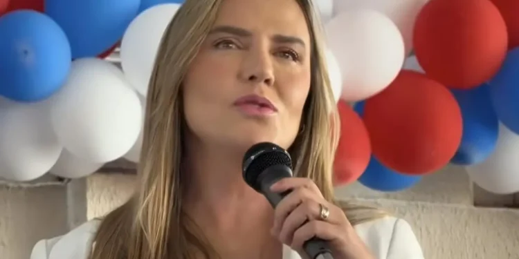 no-primeiro-ato-de-pre-campanha,-celina-resgata-roriz-e-diz:-“brasilia-nao-vai-parar”