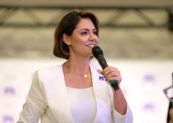 michelle-segue-no-pl,-mas-candidatura-ao-senado-ainda-fica-indefinida