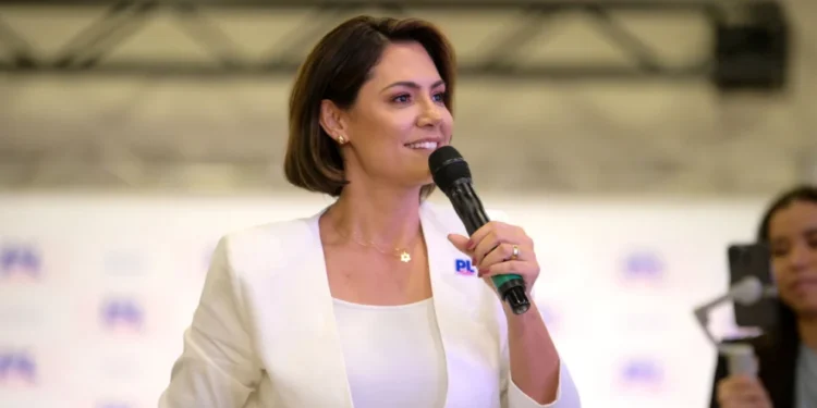 michelle-segue-no-pl,-mas-candidatura-ao-senado-ainda-fica-indefinida