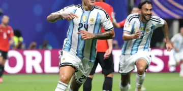 argentina-vira-sobre-o-egito-no-fim,-vence-por-3-a-2-e-avanca-as-quartas