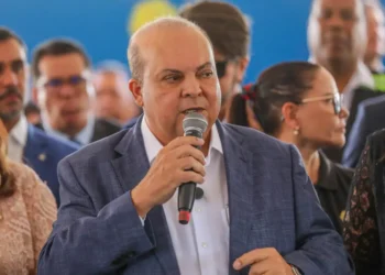 ibaneis-rocha-desiste-de-disputar-o-senado-e-encerra-ciclo-na-politica