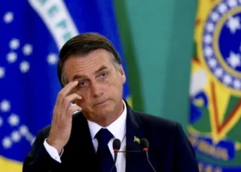 pf-faz-busca-na-casa-de-bolsonaro-para-verificar-existencia-de-armas-e-municoes