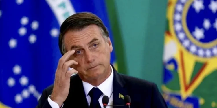 pf-faz-busca-na-casa-de-bolsonaro-para-verificar-existencia-de-armas-e-municoes