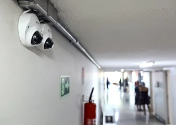 lei-torna-obrigatorias-cameras-em-atendimentos-a-pessoas-com-deficiencia-no-df
