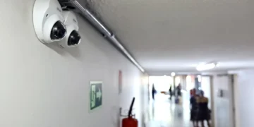 lei-torna-obrigatorias-cameras-em-atendimentos-a-pessoas-com-deficiencia-no-df