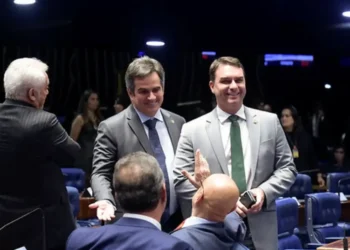 federacao-ub-pp-avalia-desistir-de-apoiar-flavio-bolsonaro