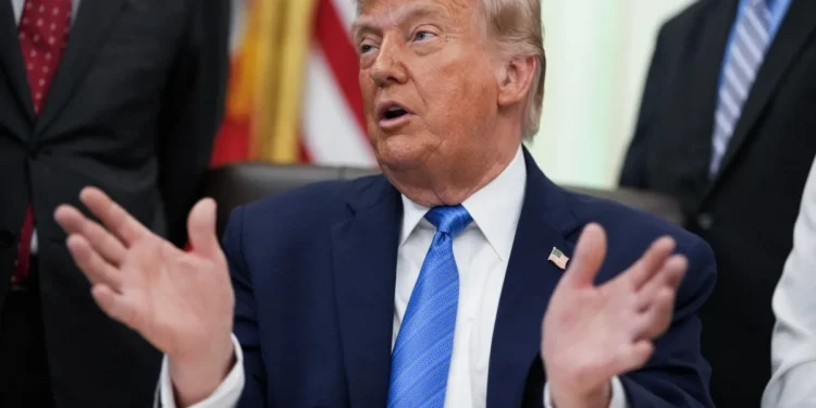 trump-demite-ultimos-membros-de-comissao-eleitoral-dos-eua