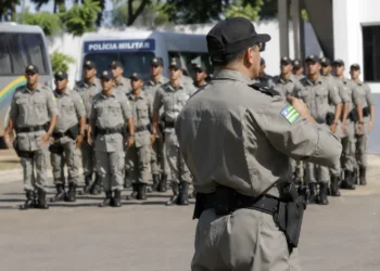 pm-realiza-simulacao-de-ataque-a-empresa-de-valores-em-goiania