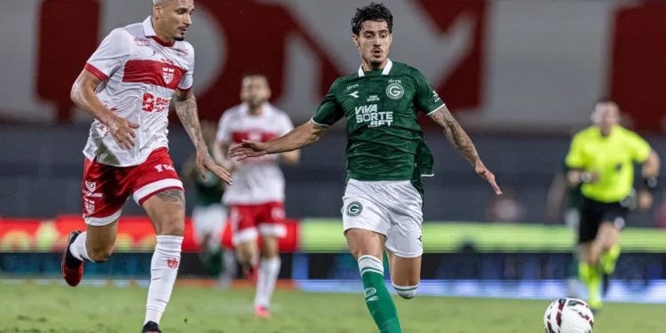 goias-abre-dois-gols-de-vantagem-mas-cede-empate-ao-crb
