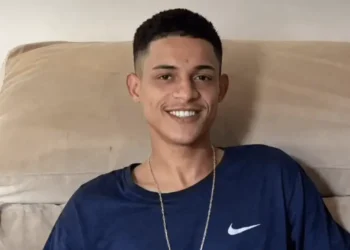 jovem-de-25-anos-e-morto-a-tiros-enquanto-dirigia-em-neropolis;-suspeito-e-preso-horas-depois