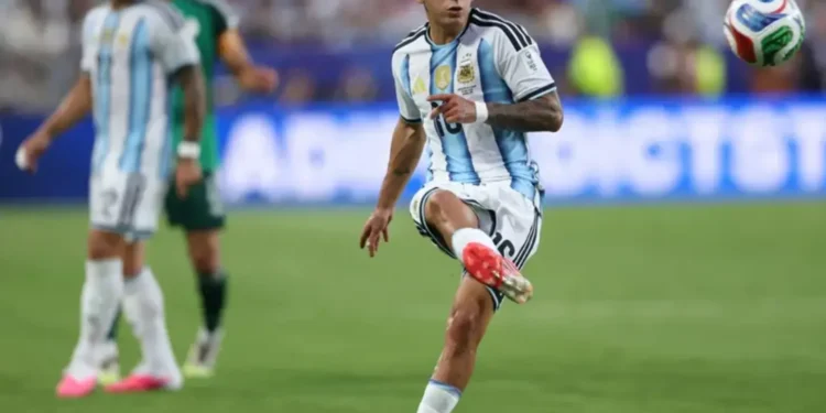 flamengo-disputa-com-river-plate-a-contratacao-de-thiago-almada