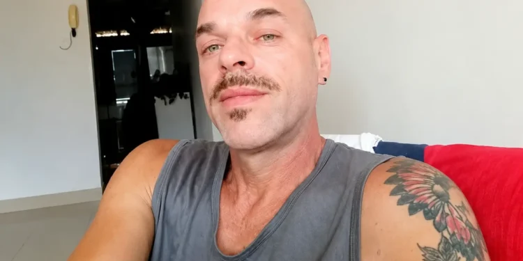 professor-e-encontrado-morto-em-valparaiso;-policia-investiga-latrocinio-e-homofobia