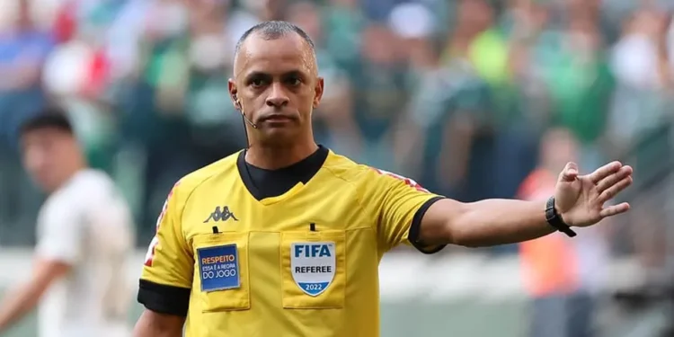 arbitro-goiano-entra-na-disputa-para-apitar-a-final-da-copa-do-mundo-de-2026