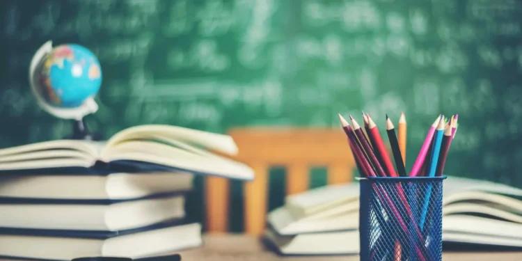 educacao-politica-passa-a-ser-obrigatoria-nas-escolas-brasileiras;-veja-o-que-muda