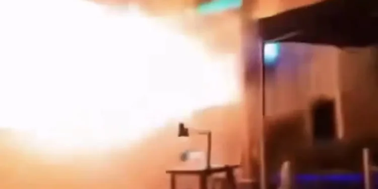 policia-investiga-falhas-de-seguranca-apos-incendio-em-bar-na-tailandia