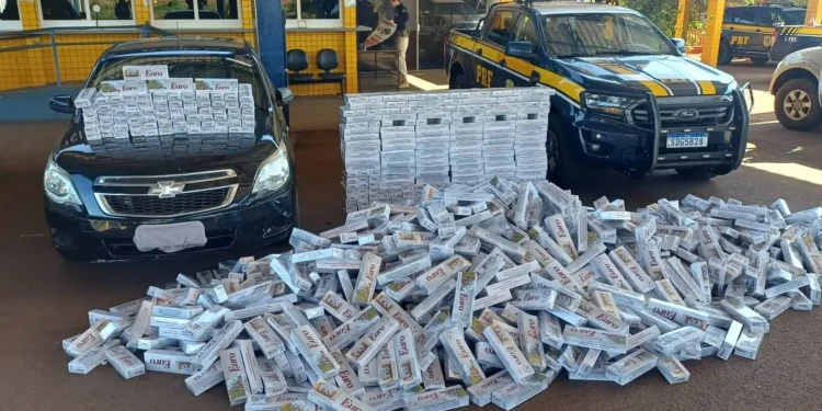 prf-apreende-17-mil-macos-de-cigarros-contrabandeados-em-goias