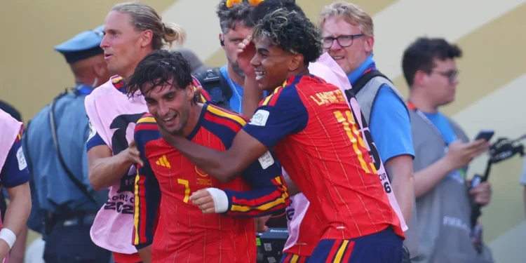 espanha-marca-na-prorrogacao,-derrota-argentina-e-e-bicampeao-mundial