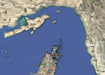 agencia-iraniana-relata-ataque-de-missil-dos-eua-a-ilha-de-larak,-no-estreito-de-ormuz