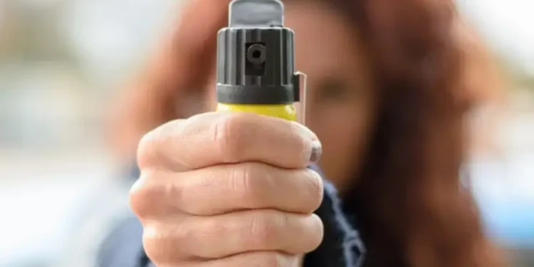 mulheres-ja-podem-comprar-spray-de-pimenta;-veja-as-regras