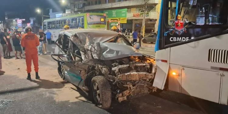 colisao-entre-dois-onibus-e-suv-deixa-um-ferido-em-brasilia