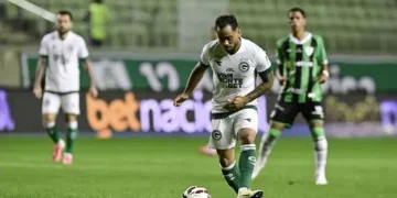 america-mg-surpreende,-vence-o-goias-e-deixa-lanterna-da-serie-b