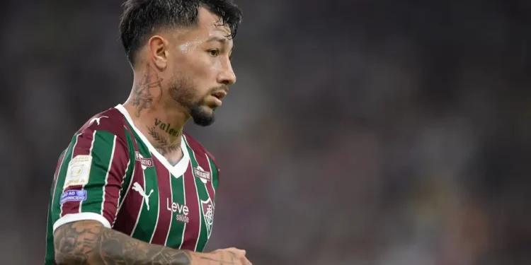 suspeita-de-manipulacao-de-cartao-coloca-jogador-do-fluminense-sob-investigacao