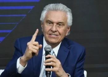 caiado-critica-lula,-cobra-responsabilidade-fiscal-e-promete-resgatar-liturgia-da-presidencia