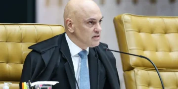 moraes-da-48-horas-para-bolsonaro-explicar-video-com-ia-exibido-em-convencao-do-pl