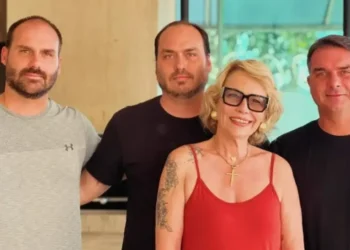 rogeria-bolsonaro-lanca-candidatura-a-camara-e-recebe-apoio-de-flavio-bolsonaro