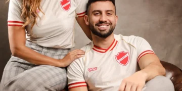 vila-nova-lanca-nova-camisa-numero-2-em-comemoracao-aos-83-anos-do-clube