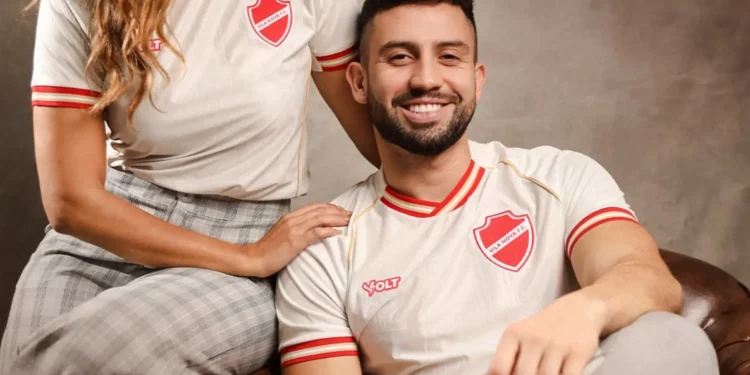 vila-nova-lanca-nova-camisa-numero-2-em-comemoracao-aos-83-anos-do-clube