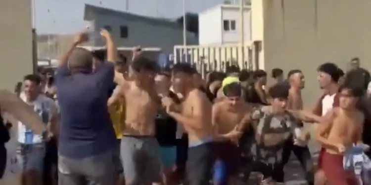 espanha-envia-militares-apos-invasao-em-massa-de-migrantes-na-fronteira-com-marrocos