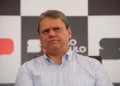 tarcisio-oficializa-candidatura-a-reeleicao-ao-lado-de-flavio-bolsonaro