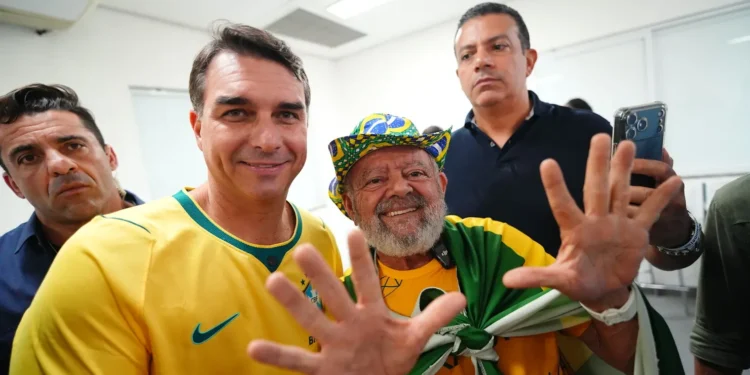isolado,-flavio-tera-um-minuto-a-menos-que-lula-na-propaganda-eleitoral
