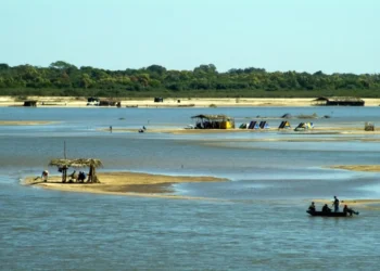 temporada-do-araguaia-movimenta-construcao-civil,-comercio-e-turismo-em-goias