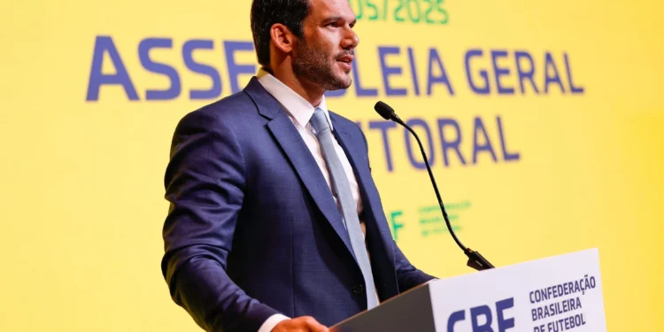 cbf-determina-parada-obrigatoria-de-um-mes-no-futebol-brasileiro-em-2027;-entenda