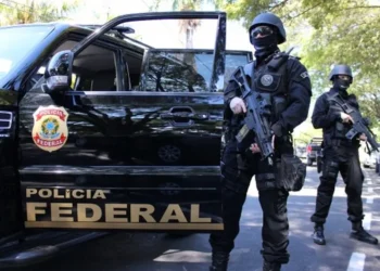 mendonca-e-ministro-da-justica-buscam-acordo-para-evitar-crise-entre-stf-e-policia-federal