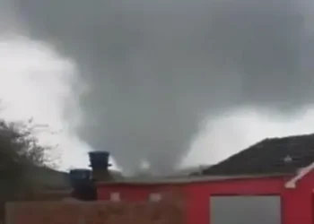 ciclone-bomba-deixa-um-morto-e-causa-estragos-no-sul